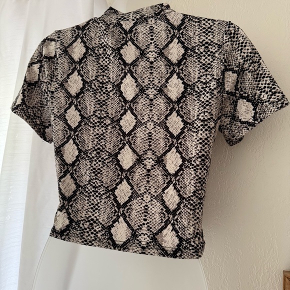 Caution To The Wind Black and white Snake Print cut out mock neck crop top shirt - Picture 3 of 7